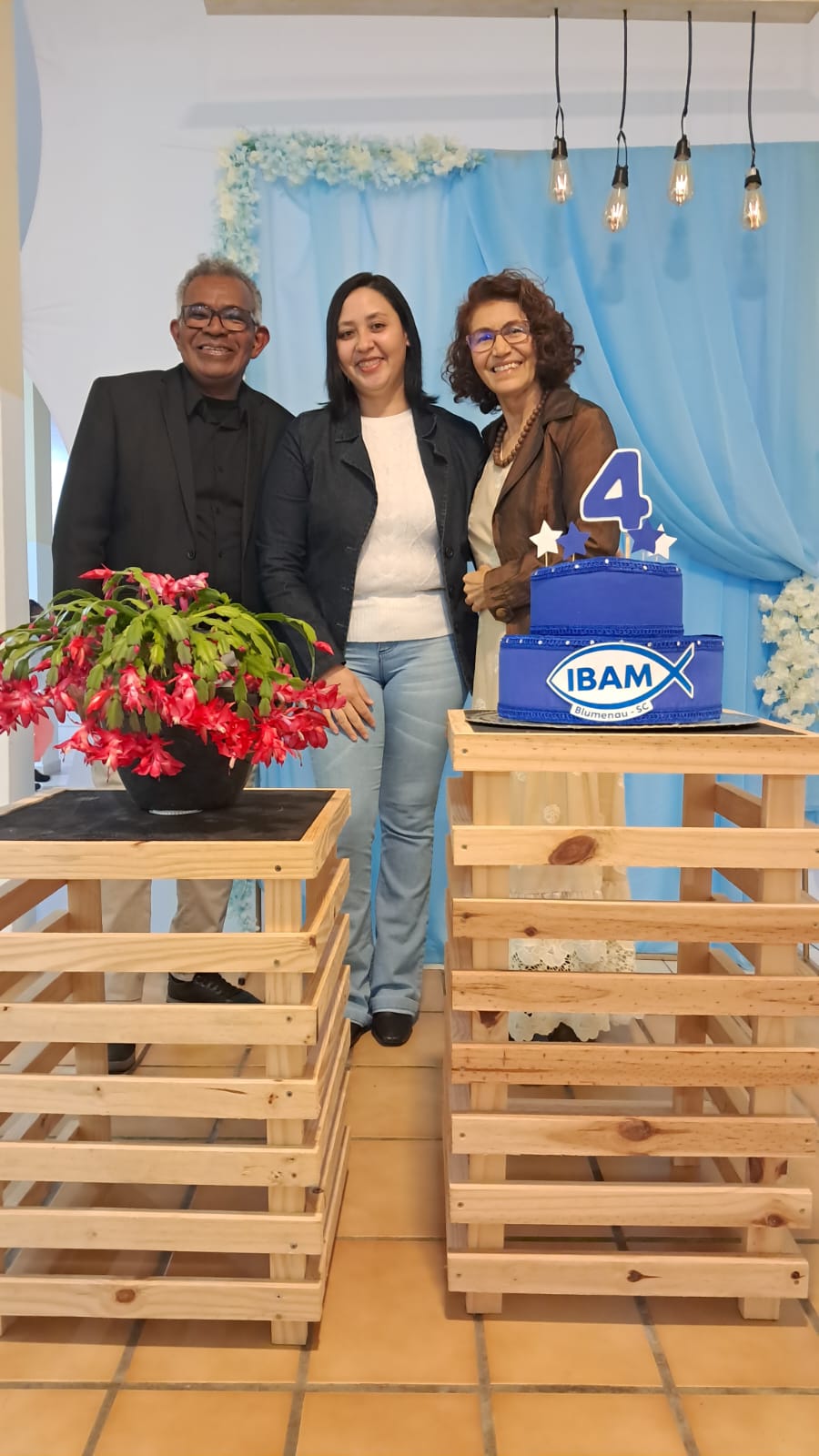 Irmãos comemorando no aniversário da IBAM